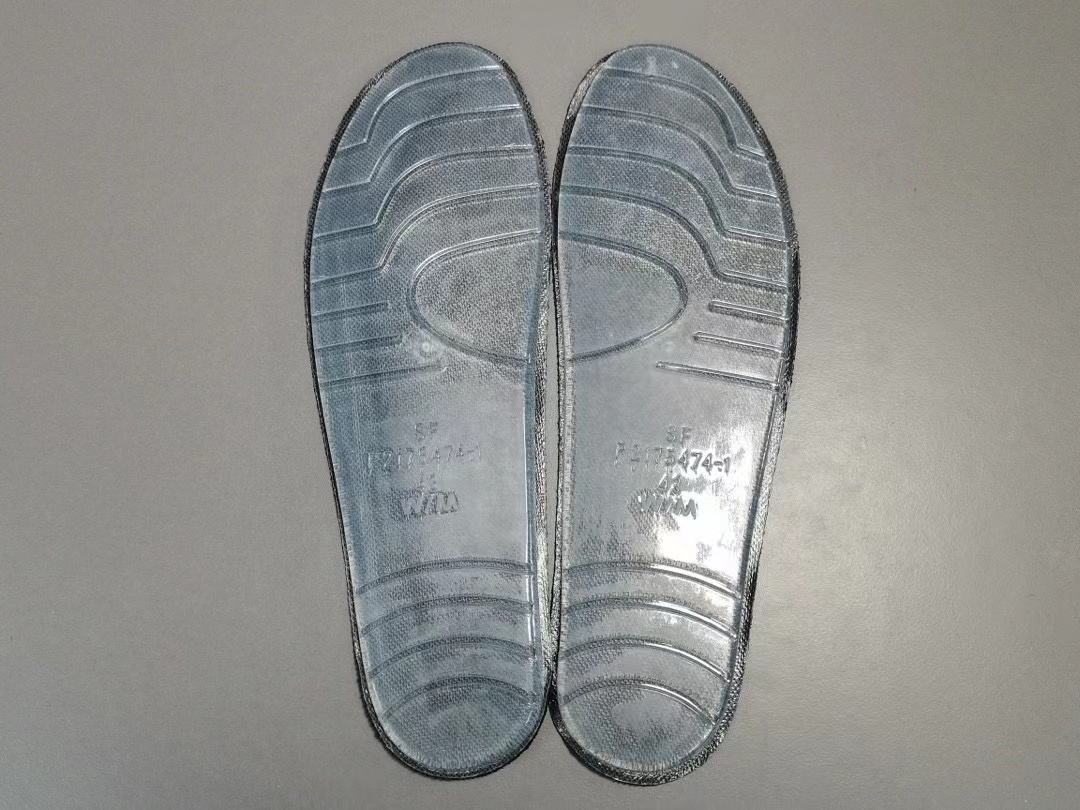 BALENCIAGA Track Trainers 3.0（700875 W3RF1 1090）