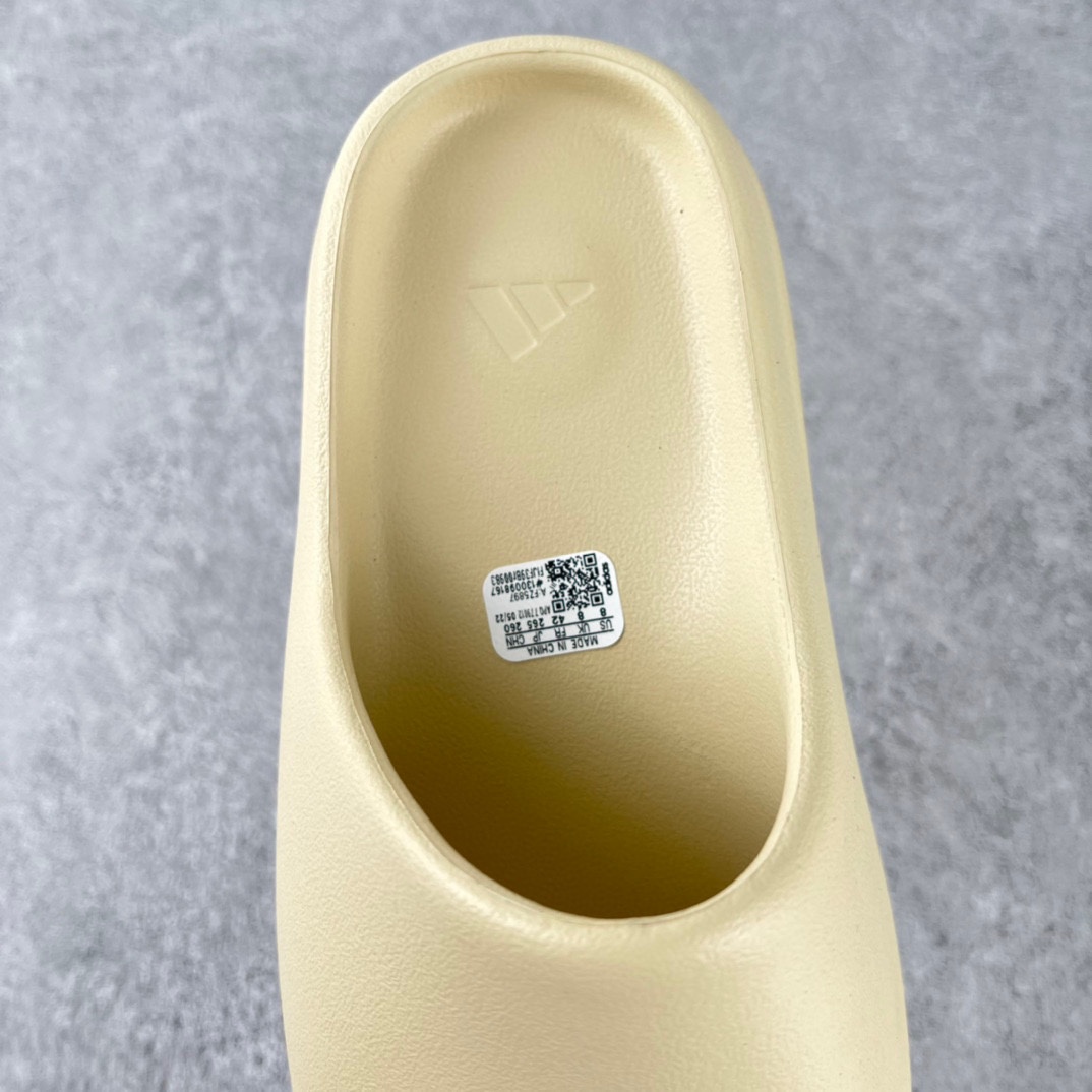 日本産 adidas YEEZY Slide Resin アディダス イージー スライド - 靴