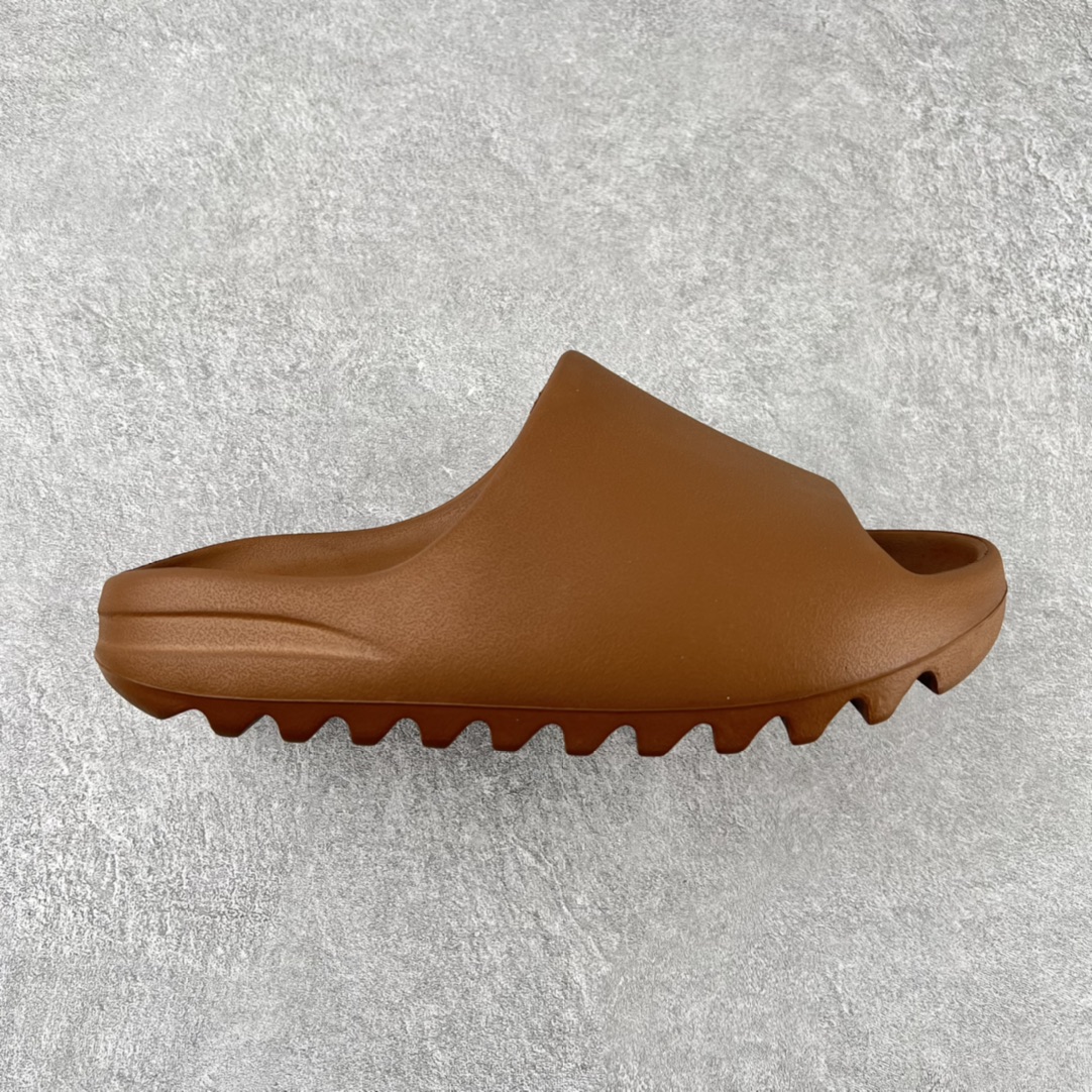 adidas YEEZY Slide "Flax"（ワンサイズ大きく撮る必要があります）(FZ5896)