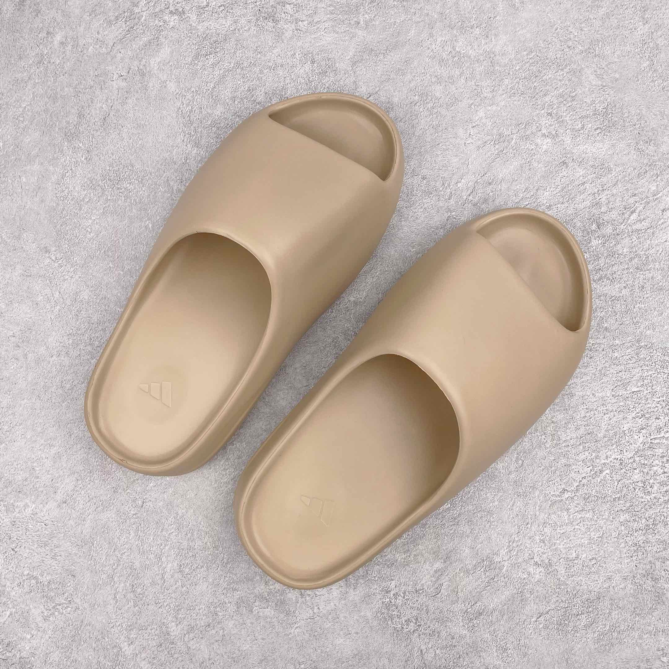 adidas Yeezy Slide 