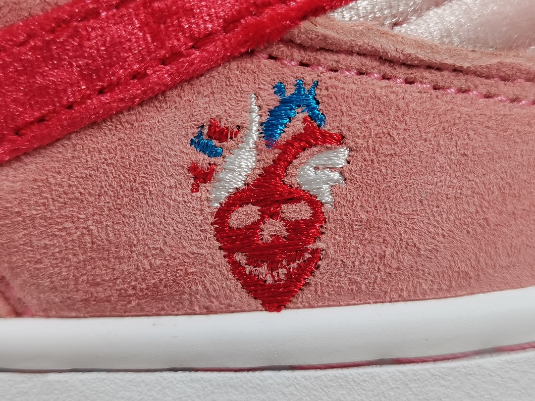 Strangelove × Nike SB Dunk Low "Valentine’s Day"(CT2552-800)