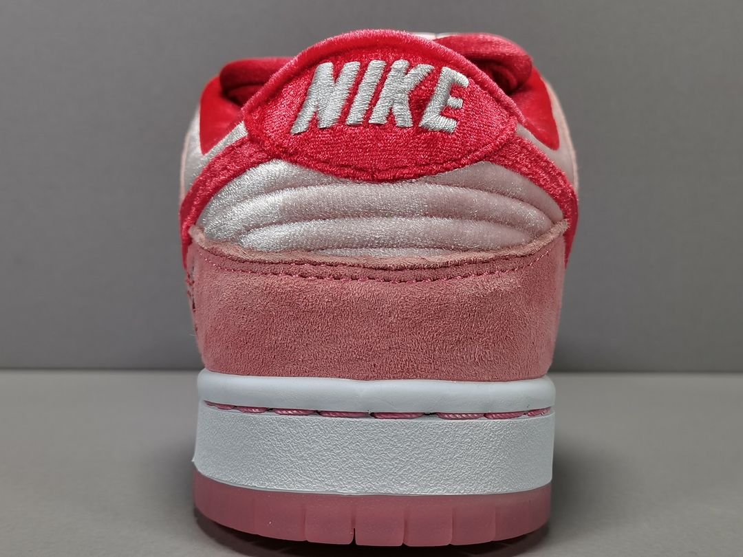 Strangelove × Nike SB Dunk Low "Valentine’s Day"(CT2552-800)