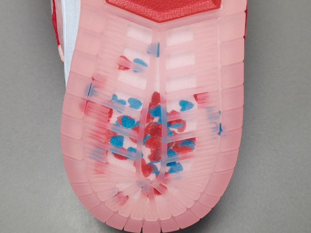 Strangelove × Nike SB Dunk Low "Valentine’s Day"(CT2552-800)