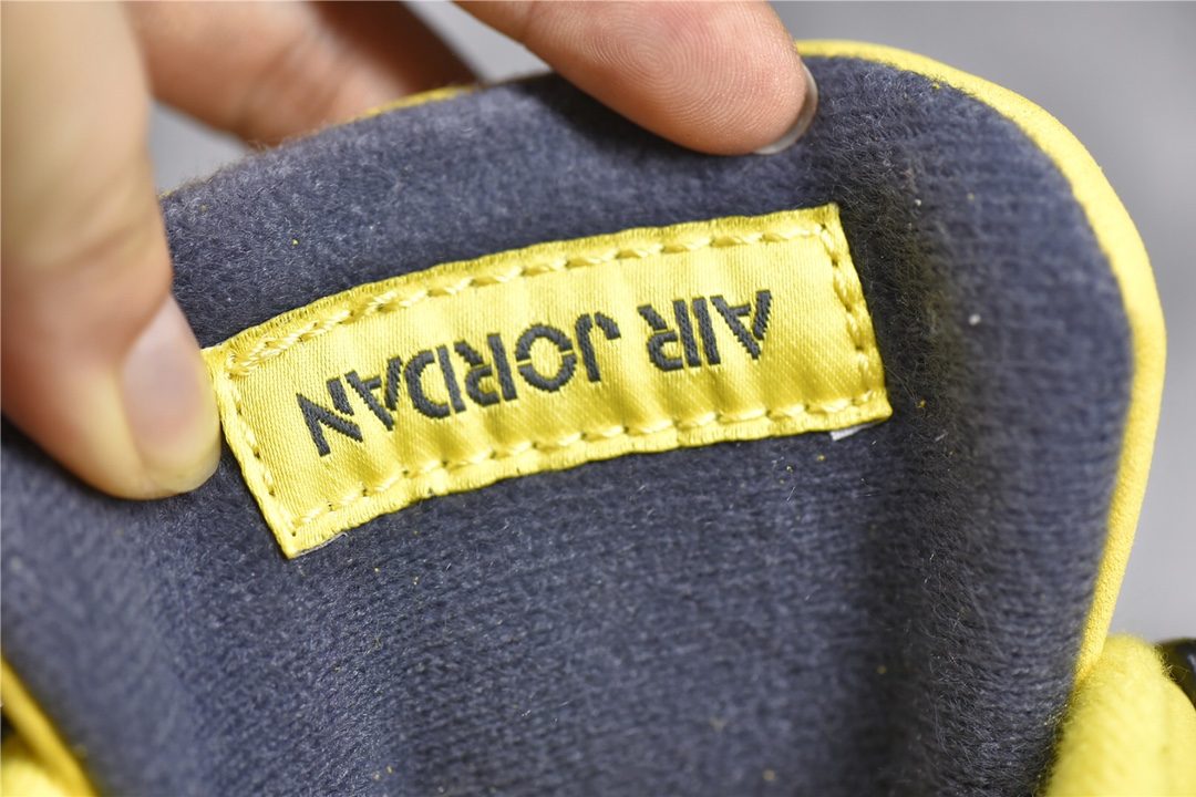 Nike Air Jordan 4 "Tour Yellow"(CT8527-700)