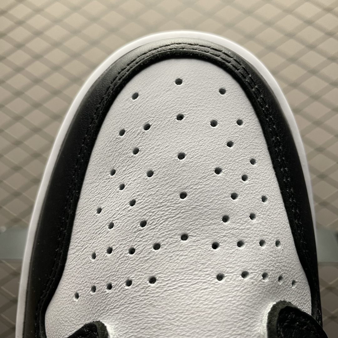 Nike Air Jordan 1 Low "Black Toe" (CZ0790-106)