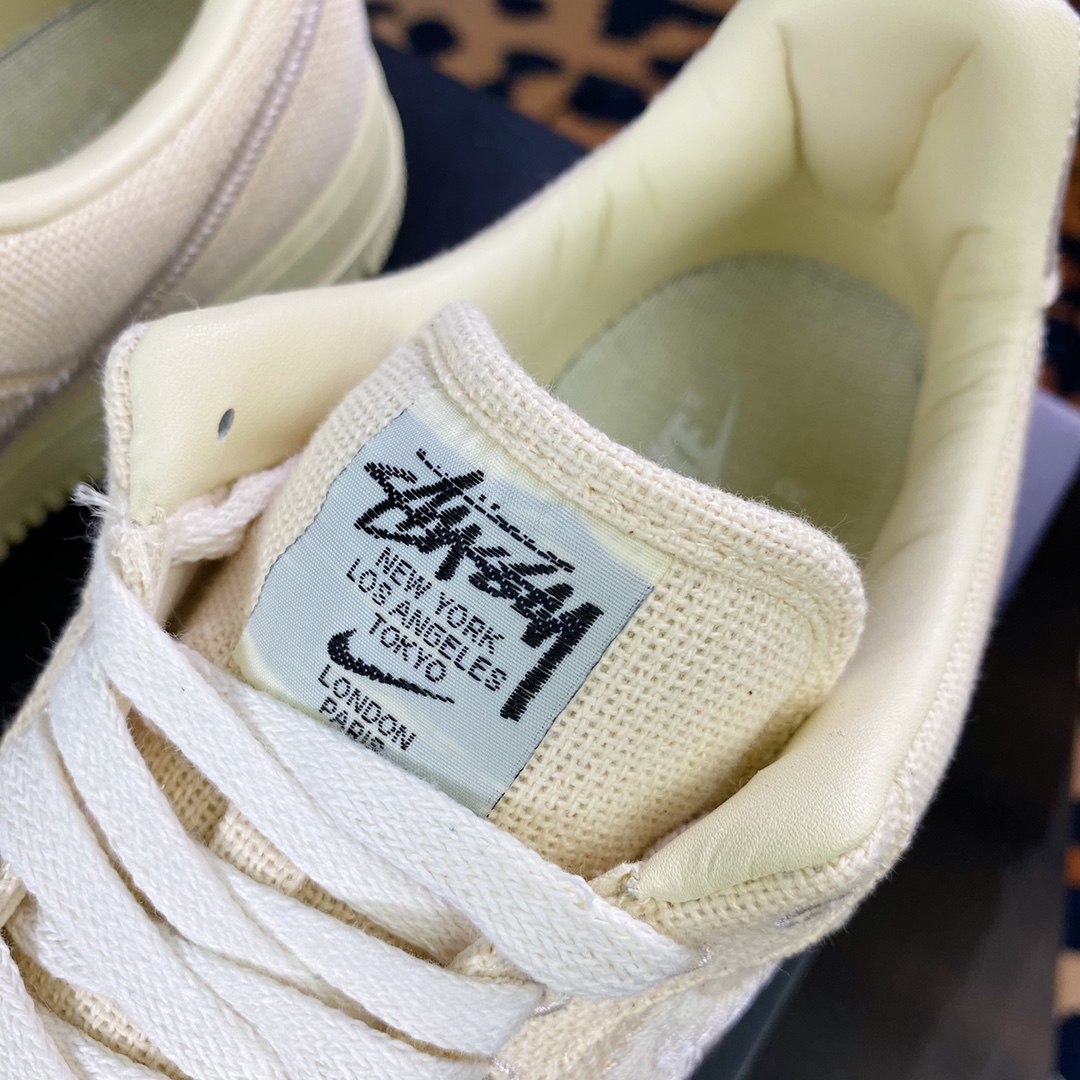 STUSSY × NIKE AIR FORCE 1 LOW "FOSSIL STONE"（CZ9084-200）