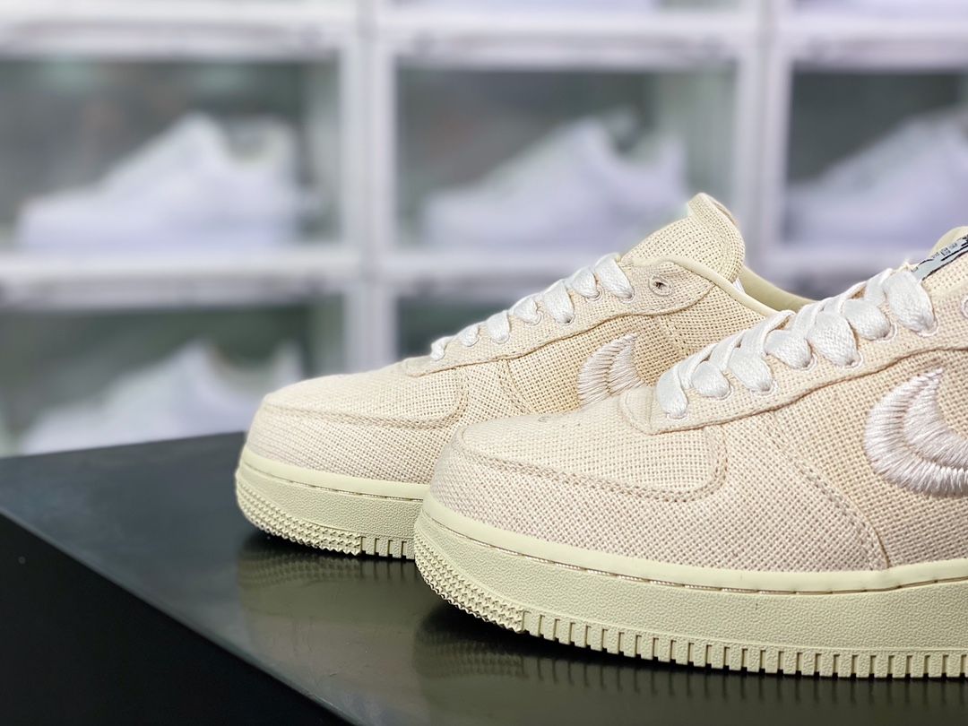 STUSSY × NIKE AIR FORCE 1 LOW "FOSSIL STONE"（CZ9084-200）