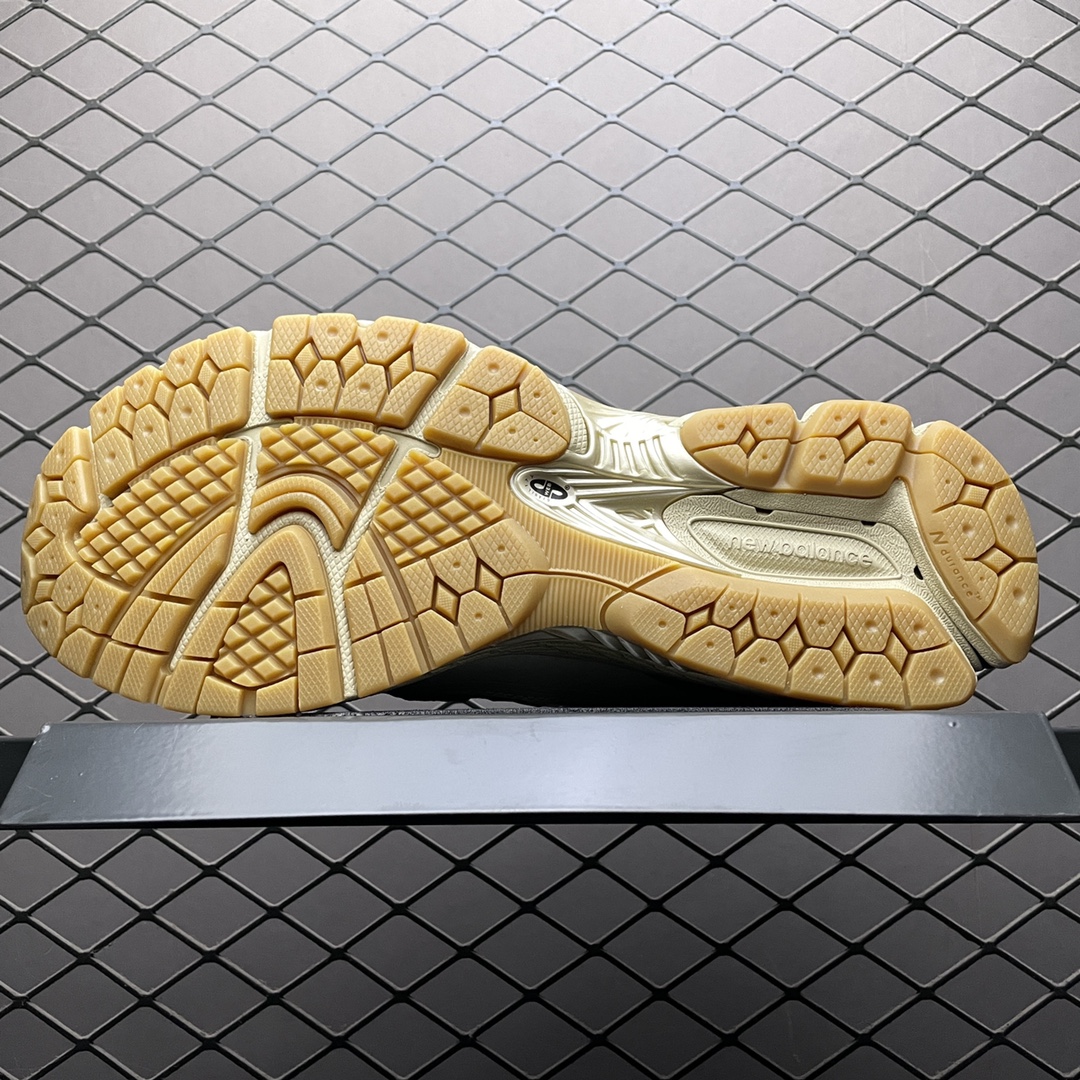 New Balance 1906R "White/Green"(M1906RQ）