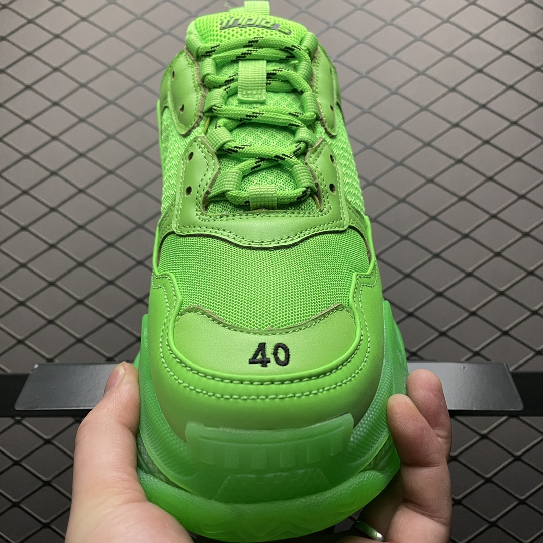 BALENCIAGA Triple S "Neon Green"（541624W2GR13801）