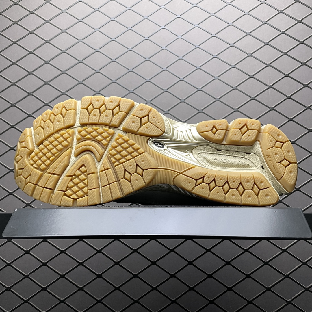 New Balance 1906R "White/Red"(M1906RO）