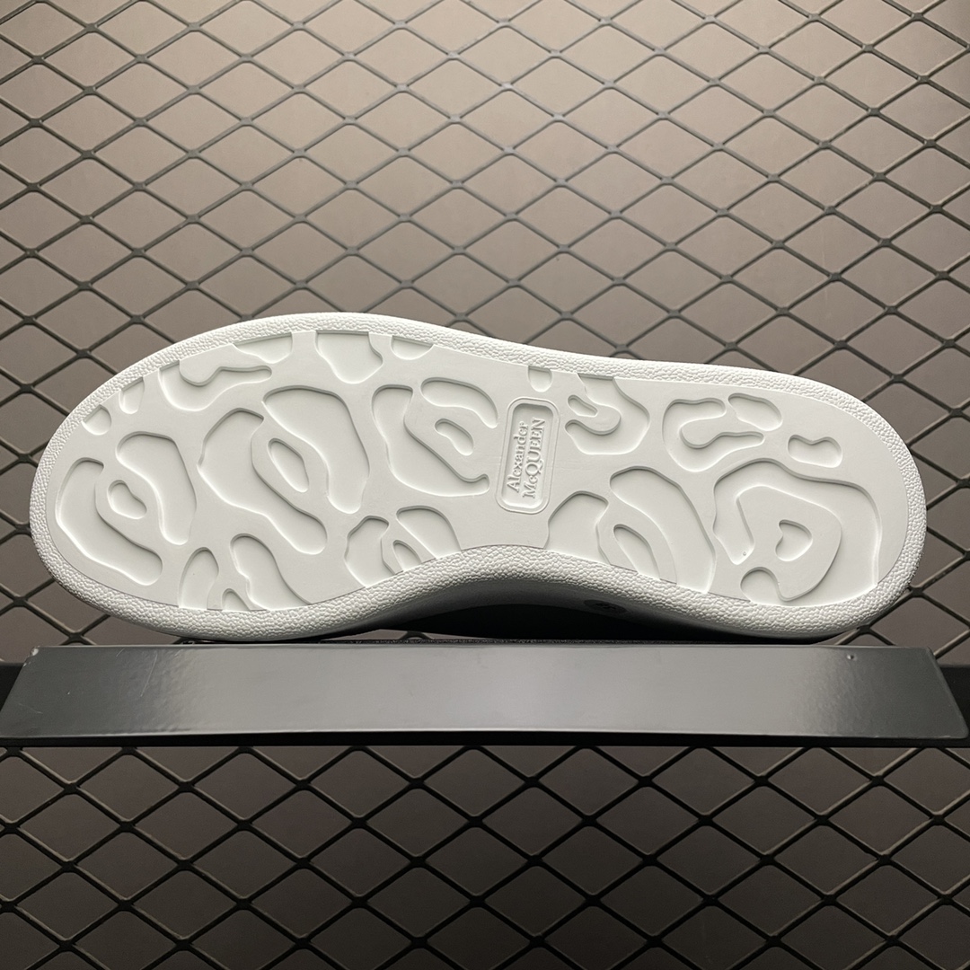 Alexander McQueen 621056 WHXMT OVERSIZED Sneakers - White(621056WHXMT9223)