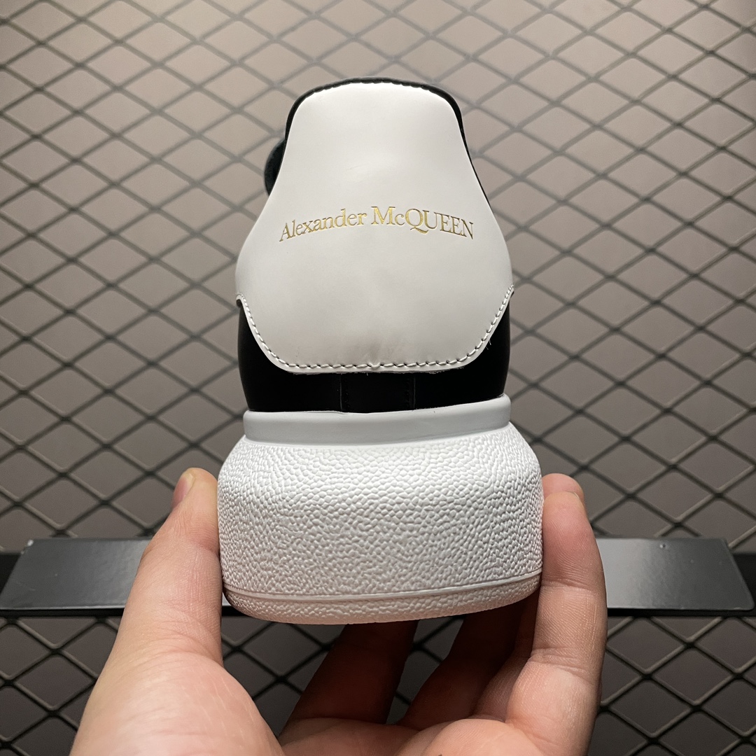 Alexander McQueen Oversized Black White(553680WHGP51070)