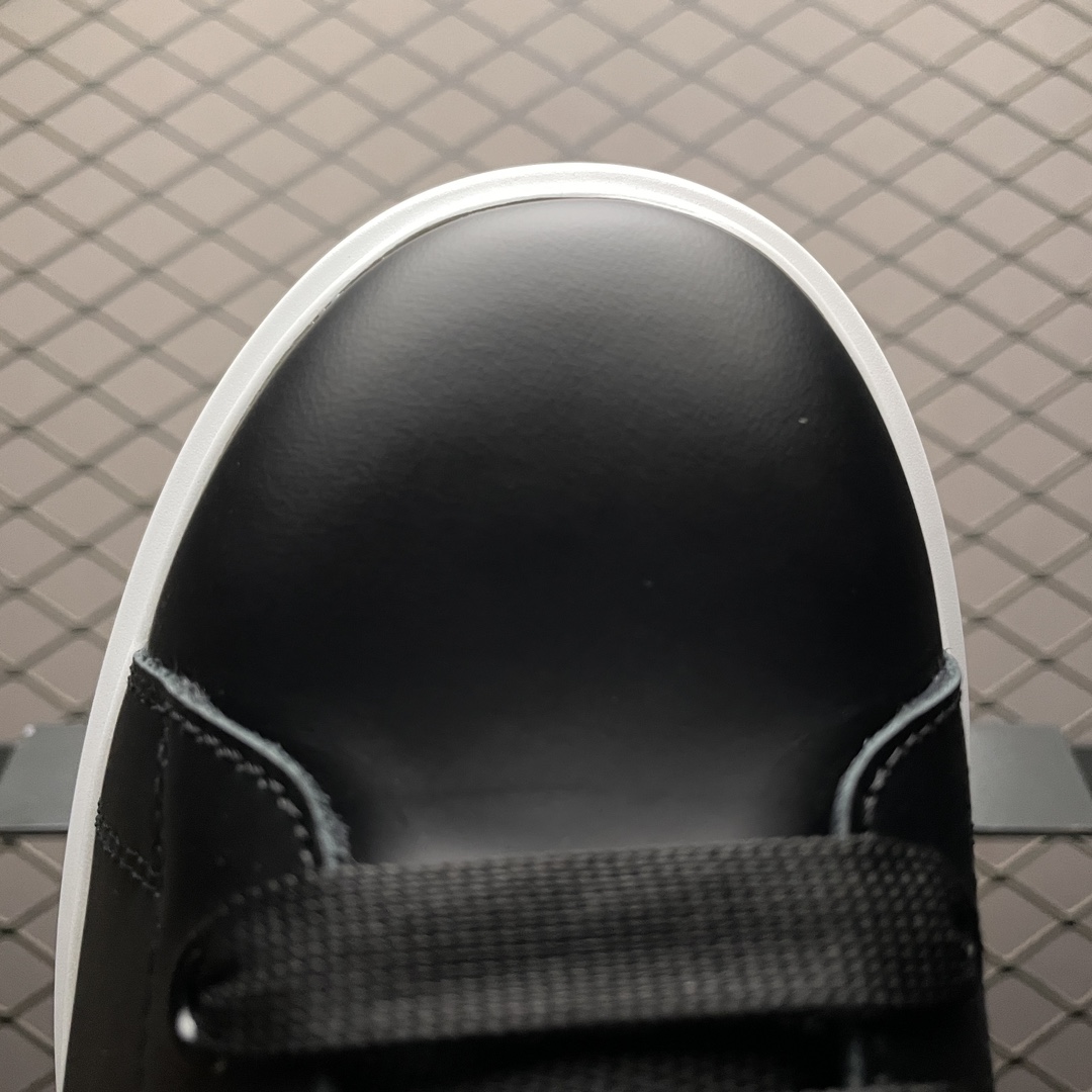 Alexander McQueen Oversized Black White(553680WHGP51070)