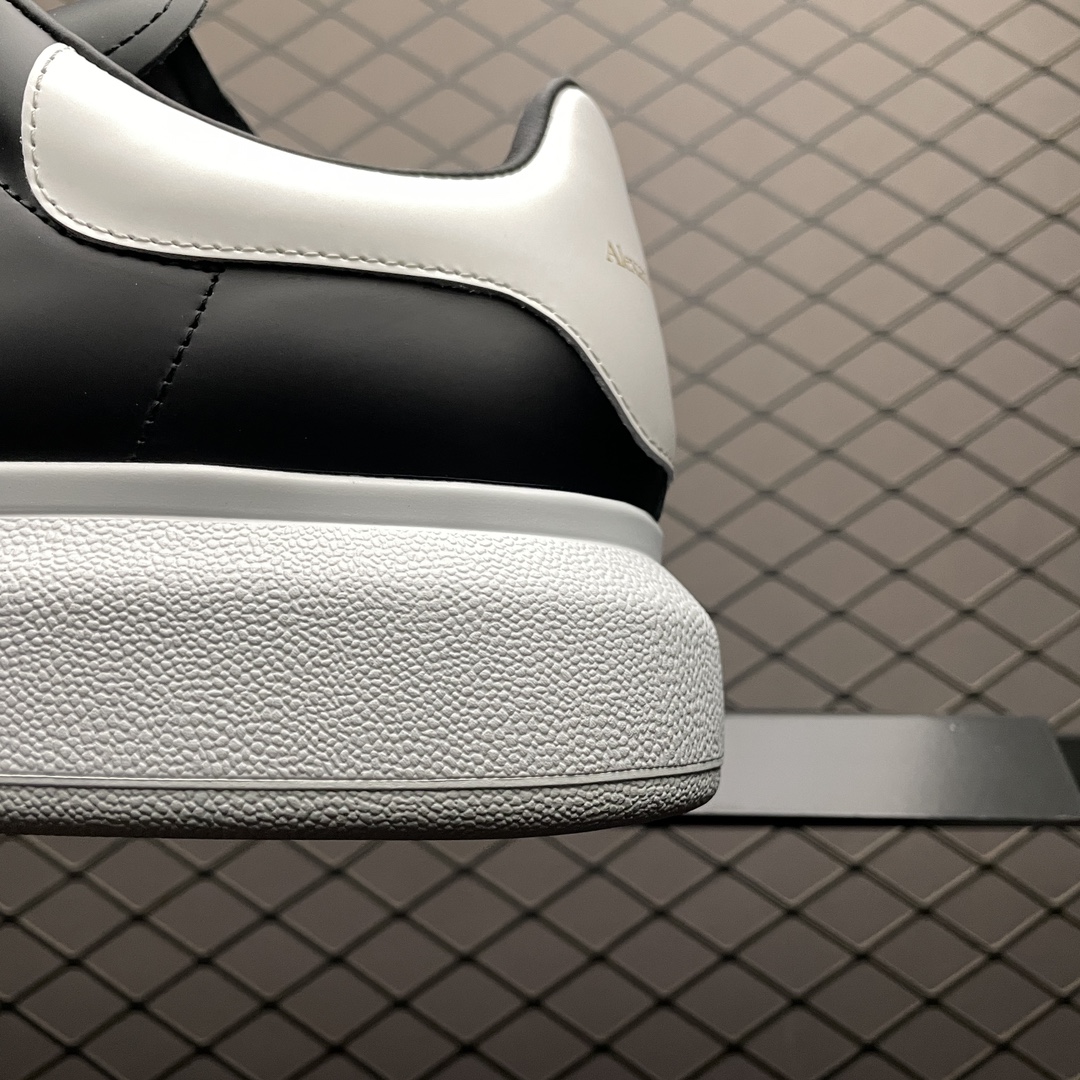 Alexander McQueen Oversized Black White(553680WHGP51070)