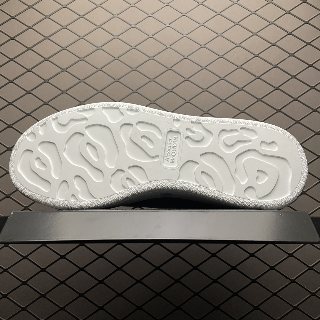 Alexander McQueen Oversized Black White(553680WHGP51070)