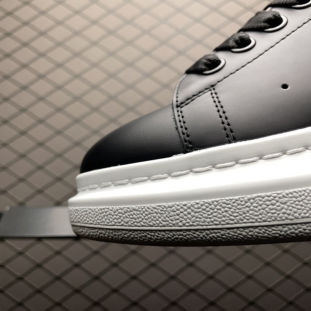 Alexander McQueen Oversized Black White(553680WHGP51070)