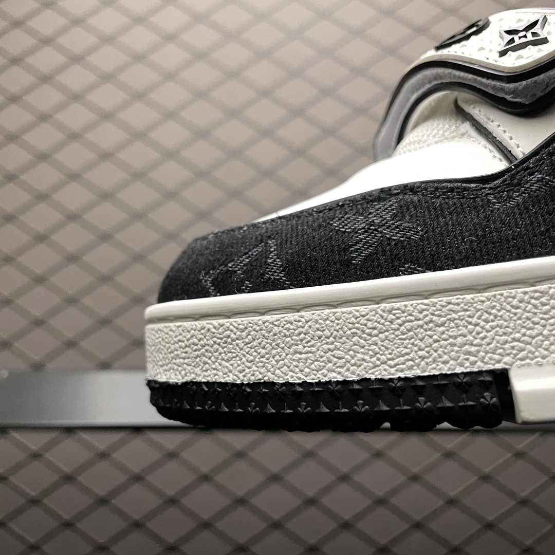 LV Trainer Sneaker(1A9ZB0)