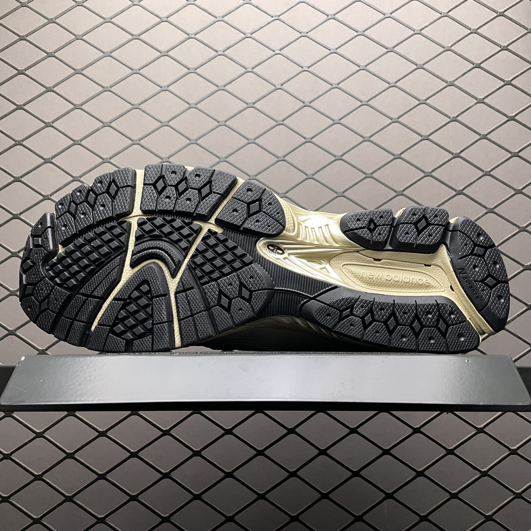 New Balance 1906R "White/Grey"(M1906RP）