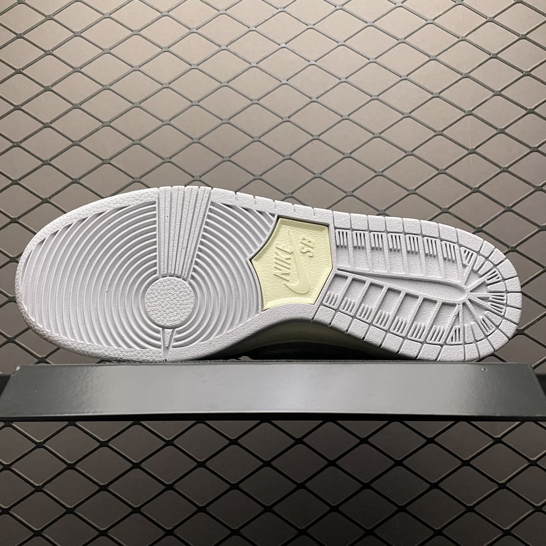 Fly Streetwear × Nike SB Dunk Low "Gardenia"（DQ5130-400）