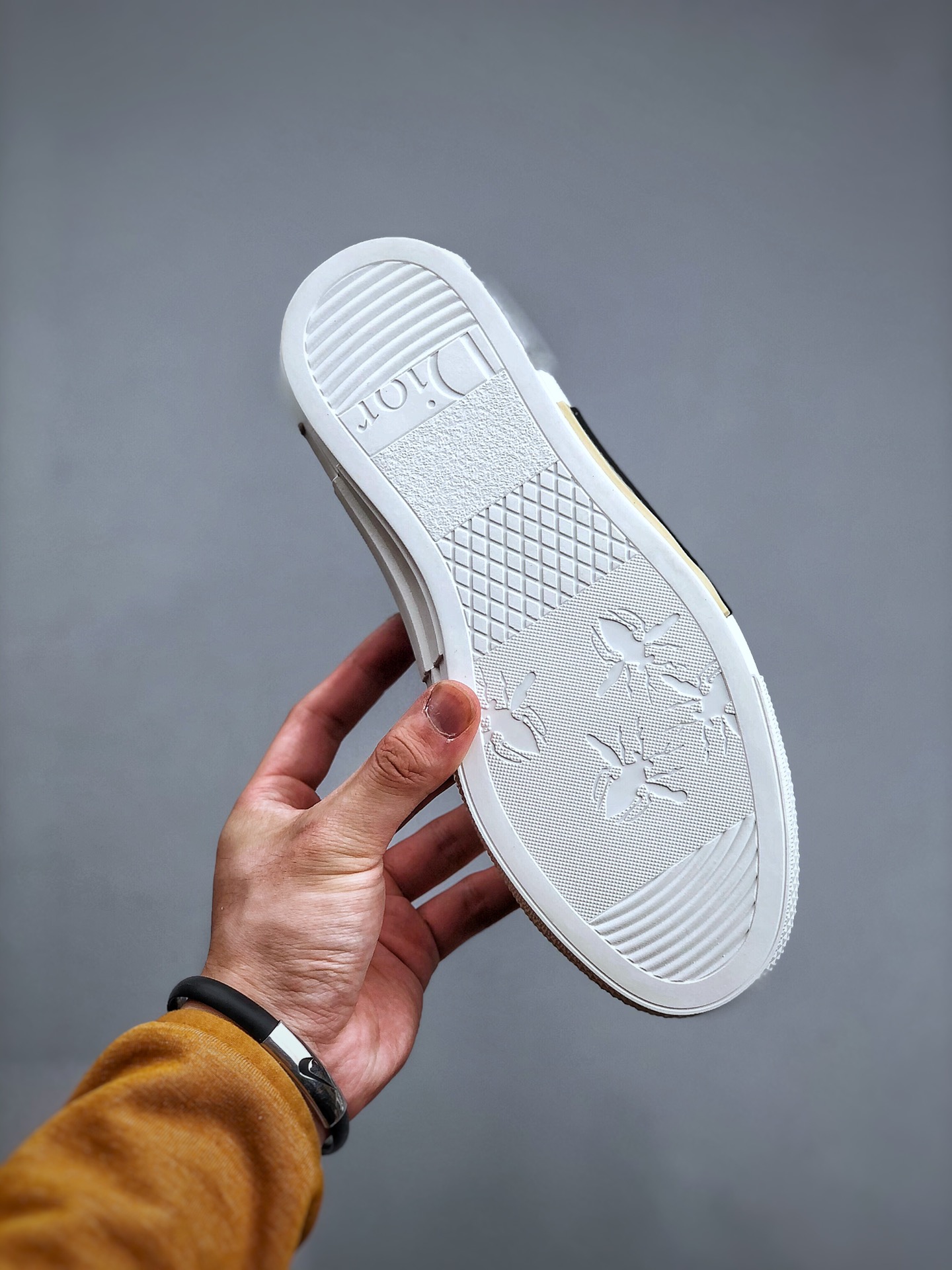 Dior B23 High Top Sneaker Dior Oblique Canvas "Clear" (3SH118YJP-H069)