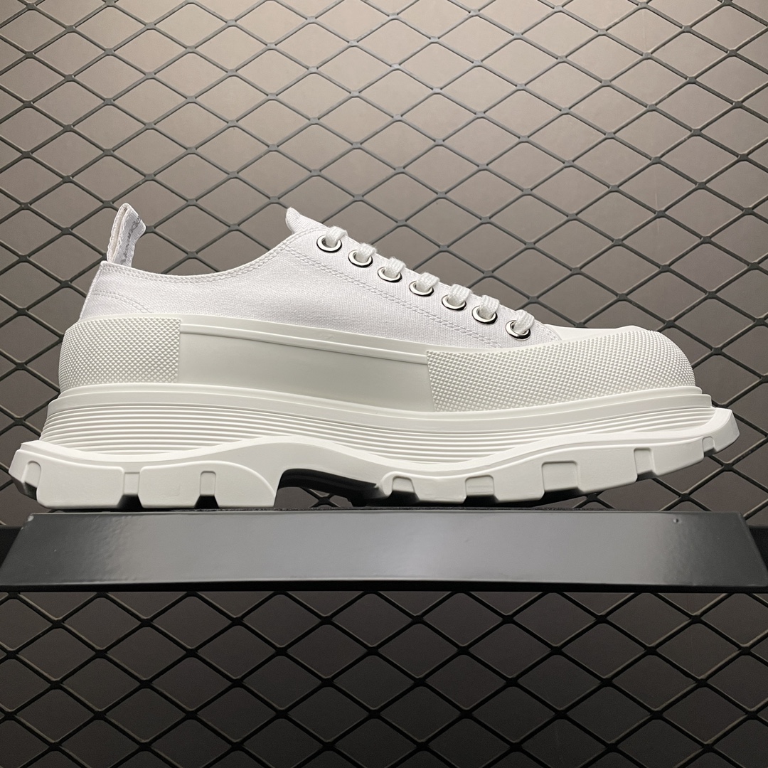 Alexander McQueen Tread Slick Low Lace Up White FW21 (604257W4MV29000)