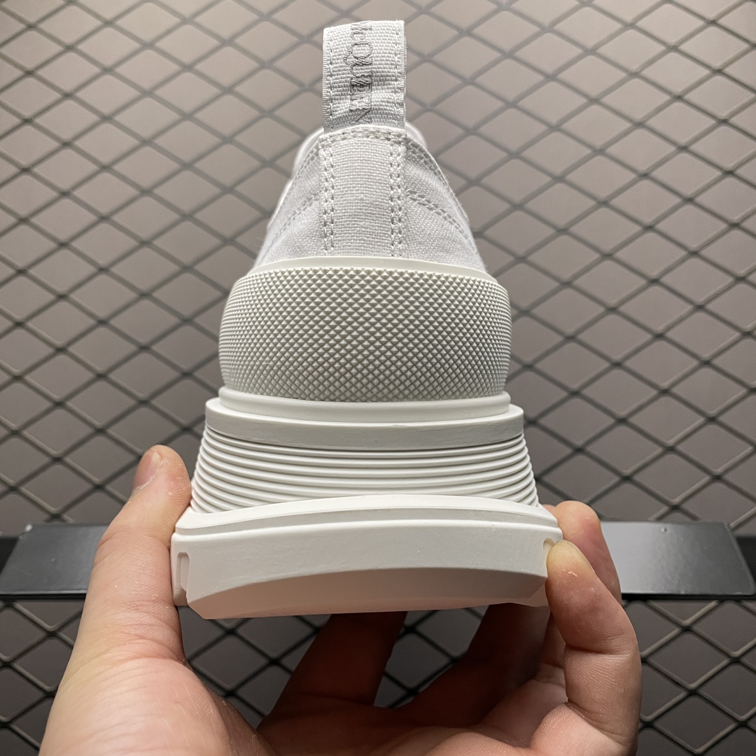 Alexander McQueen Tread Slick Low Lace Up White FW21 (604257W4MV29000)