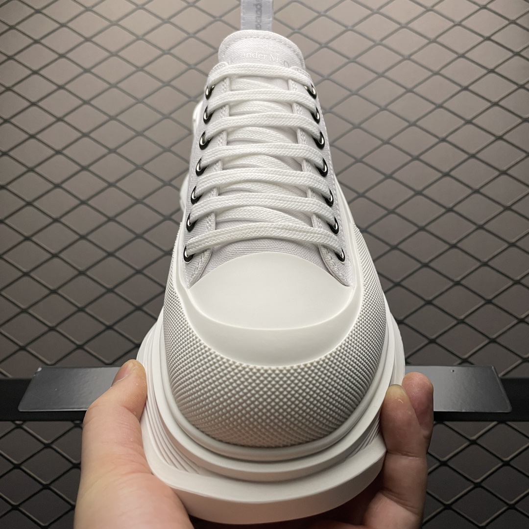 Alexander McQueen Tread Slick Low Lace Up White FW21 (604257W4MV29000)