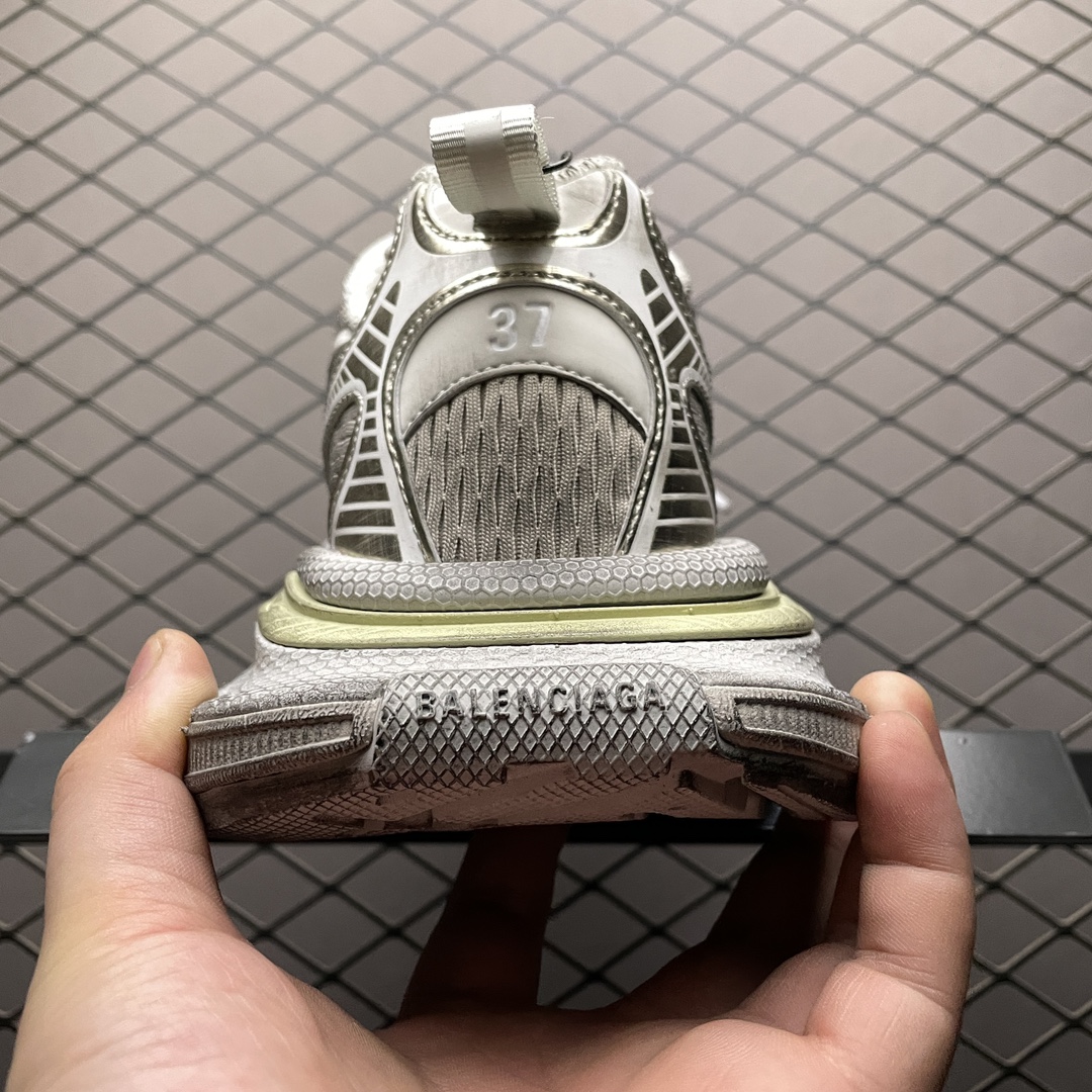 BALENCIAGA 3XL "Off White" （734734W3XL49191）