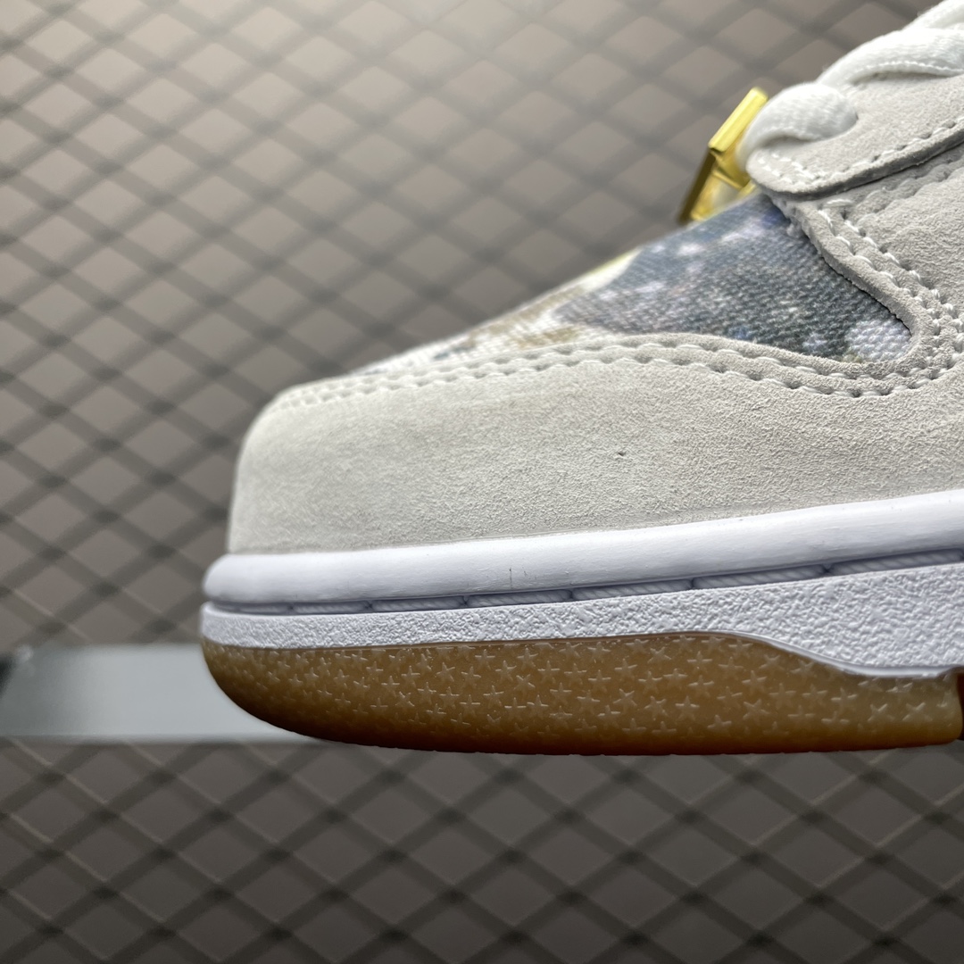 Supreme × Nike SB Dunk High "Rammellzee"（FD8779-100）