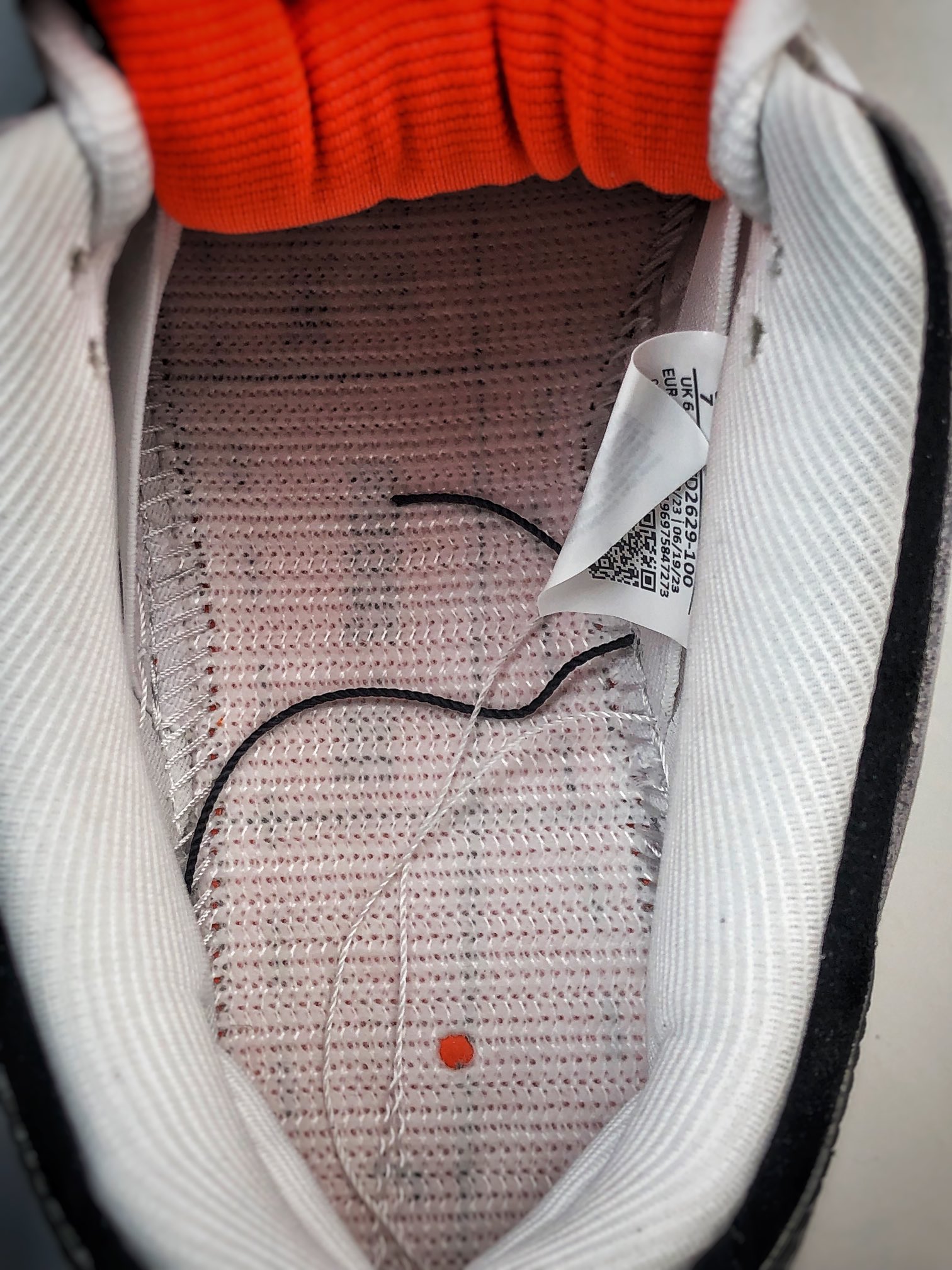 TIGHTBOOTH × Nike SB Dunk Low "White/Black"（FD2629-100）