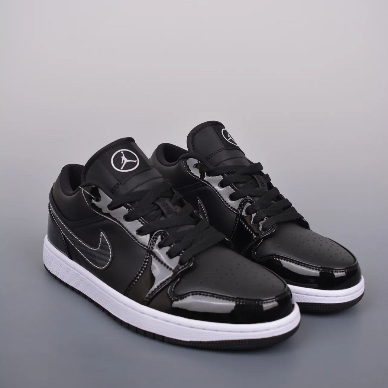 Nike Air Jordan 1 Low SE 