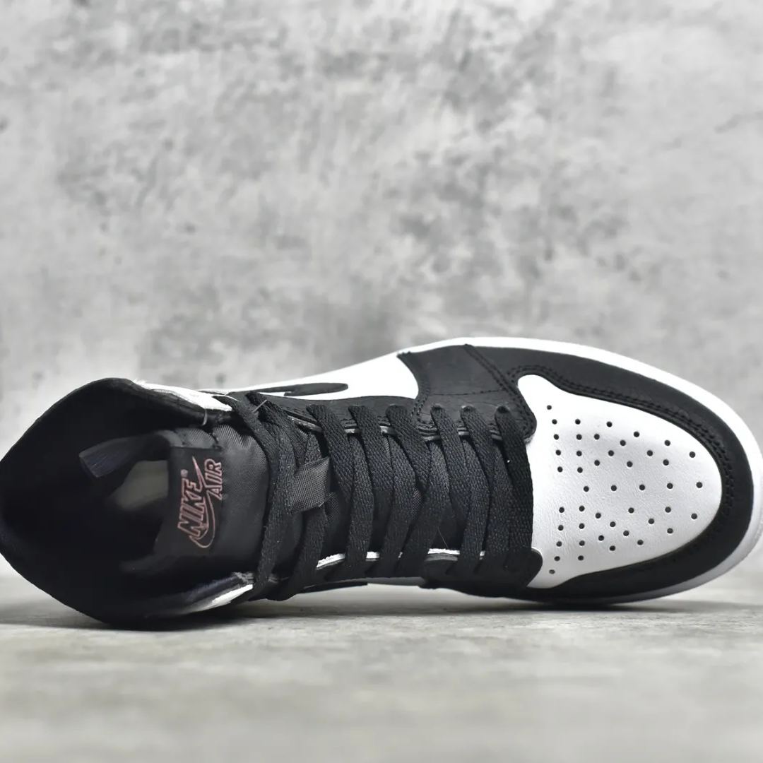 Nike  Air Jordan 1 " Stage Haze"(555088-108)