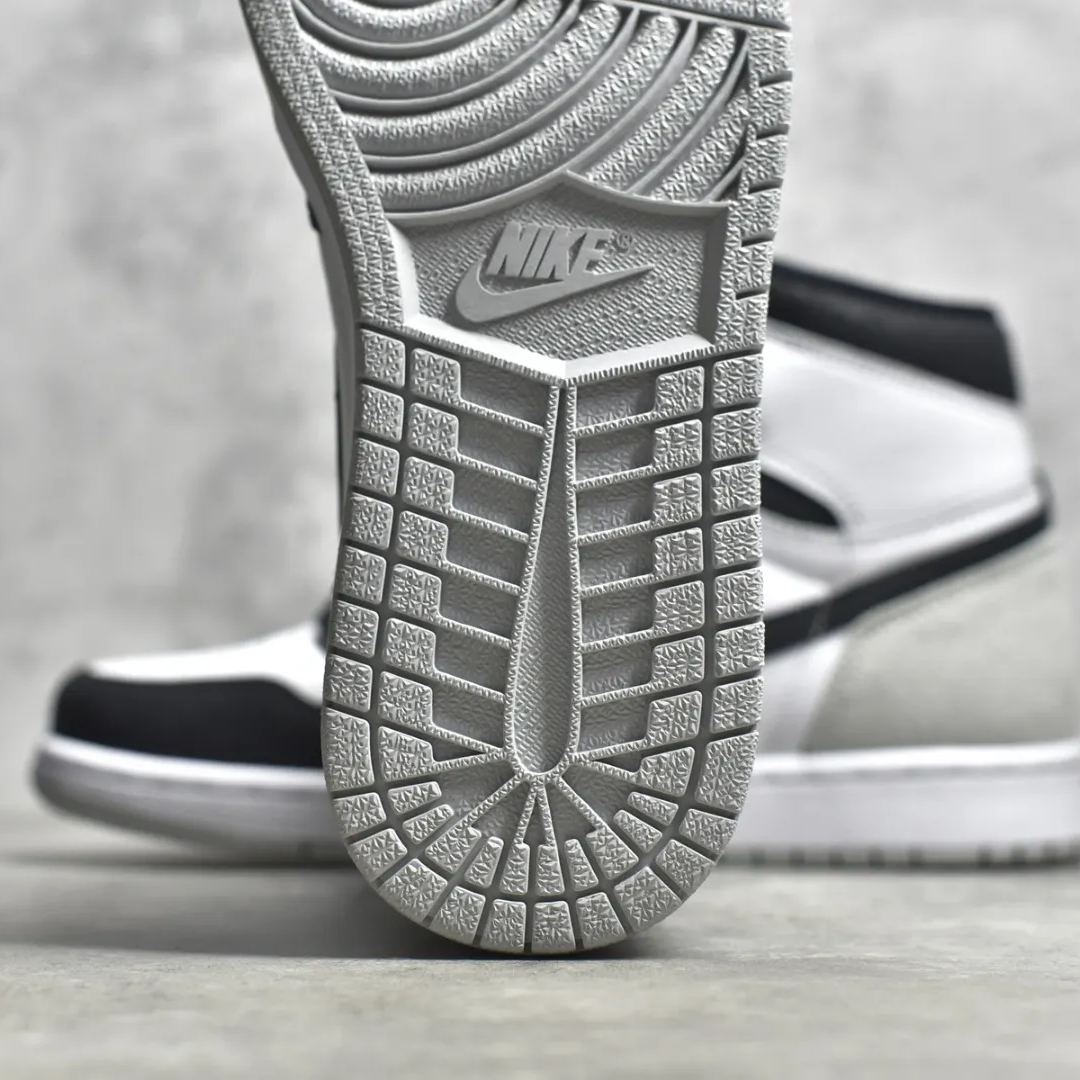 Nike  Air Jordan 1 " Stage Haze"(555088-108)