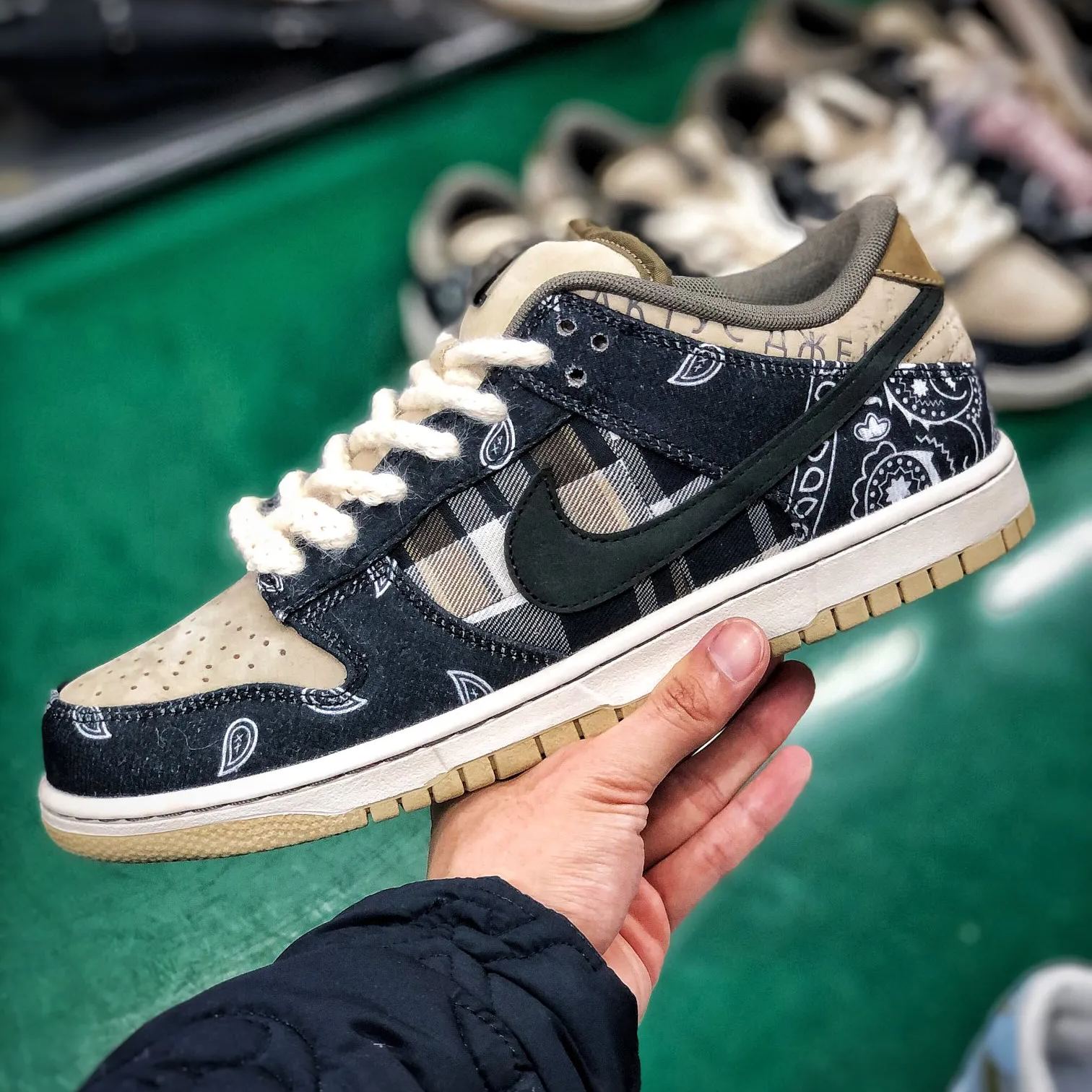 【値下げ中】【新品未使用】Travis Scott × Nike トラヴィス