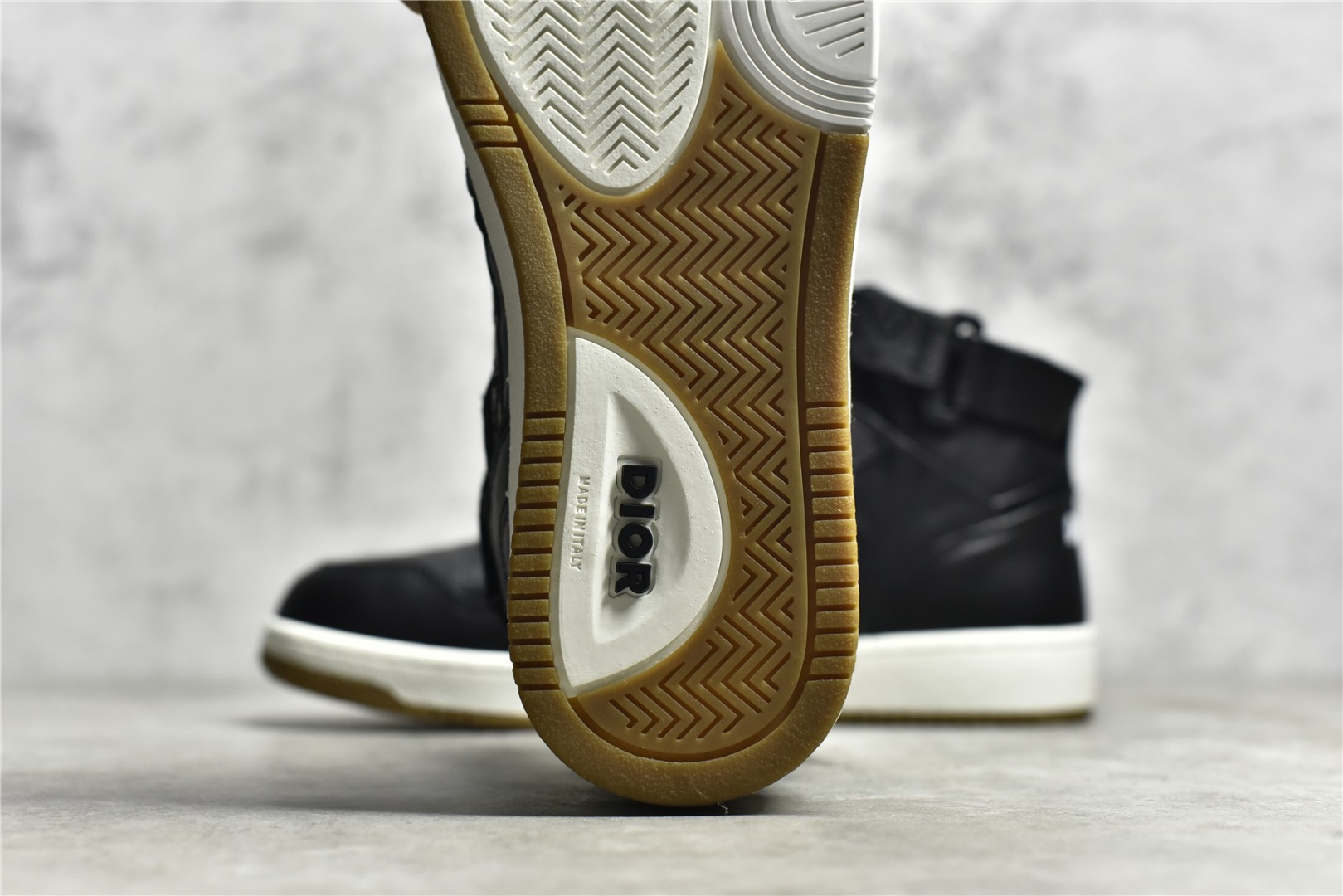 Dior B27 High Black Beige' （3SH132ZIR_H965）