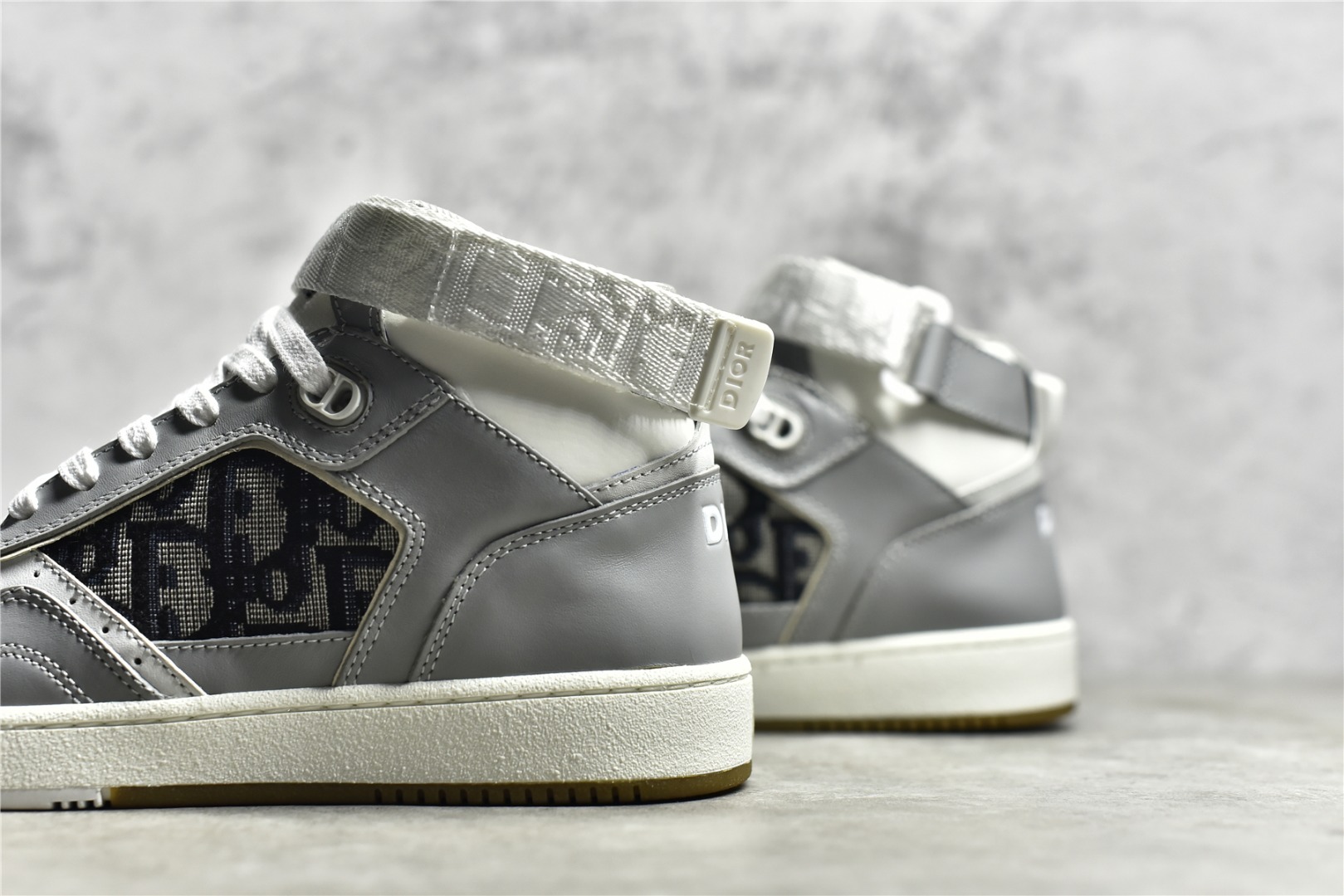 Dior B27 High Gray White（3SH132ZIR_H165）