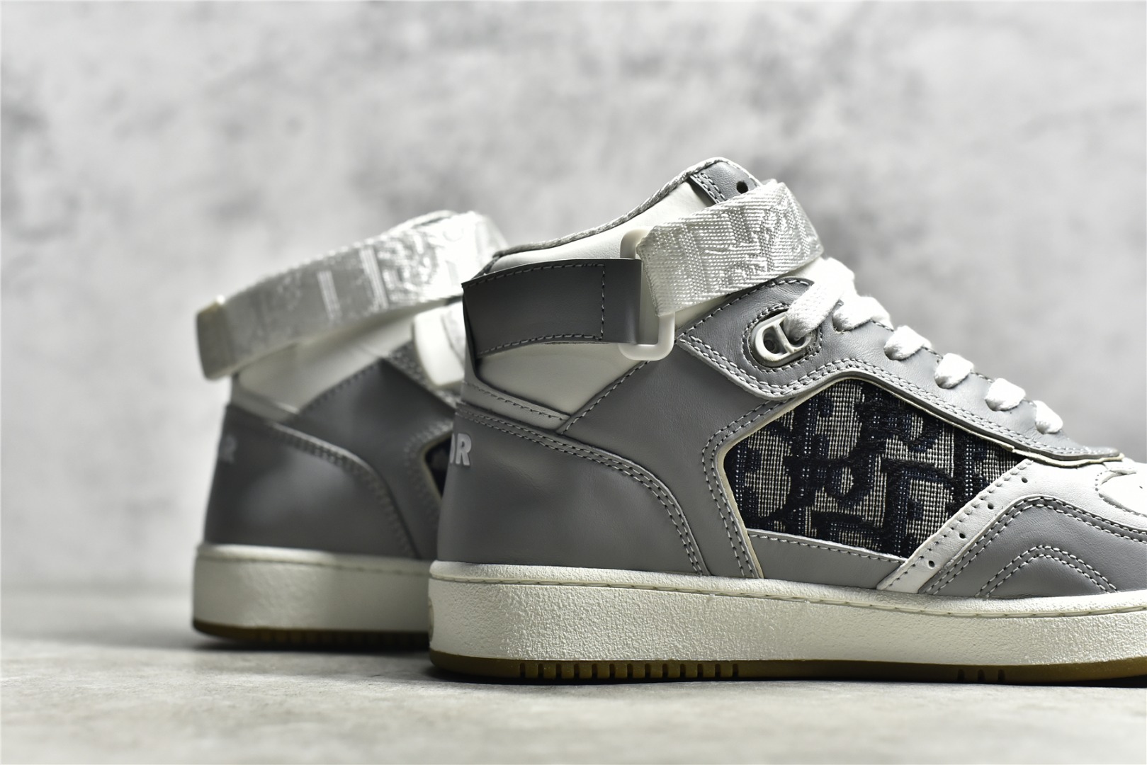 Dior B27 High Gray White（3SH132ZIR_H165）