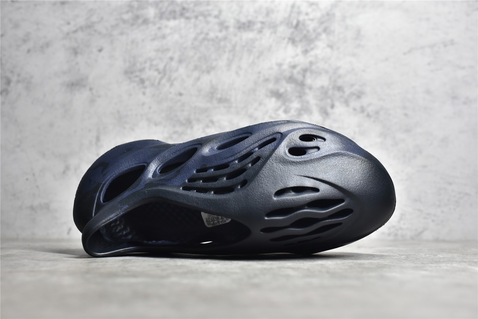 adidas YEEZY Foam Runner "Mineral Blue"(GV7903)