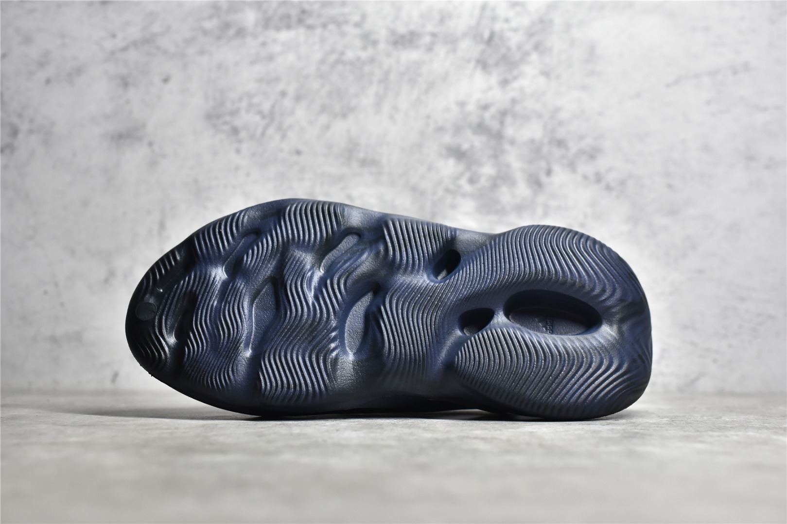 adidas YEEZY Foam Runner "Mineral Blue"(GV7903)