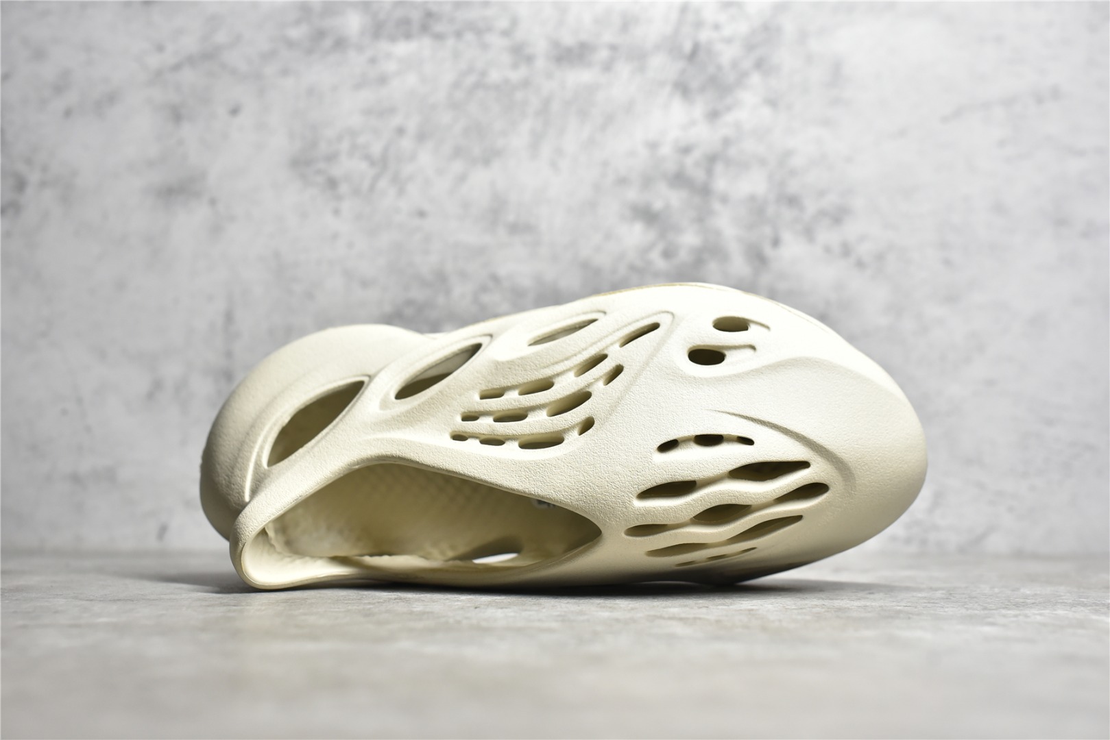 adidas Yeezy Foam RNNR "Ararat"(G55486)