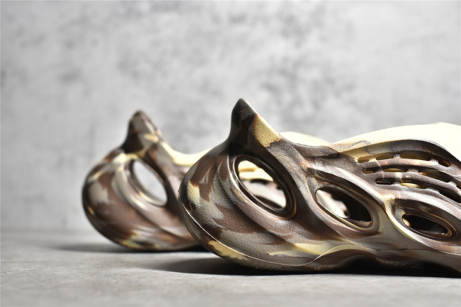 adidas Originals YEEZY Foam Runner "Mx Cream Clay"（GX8774）