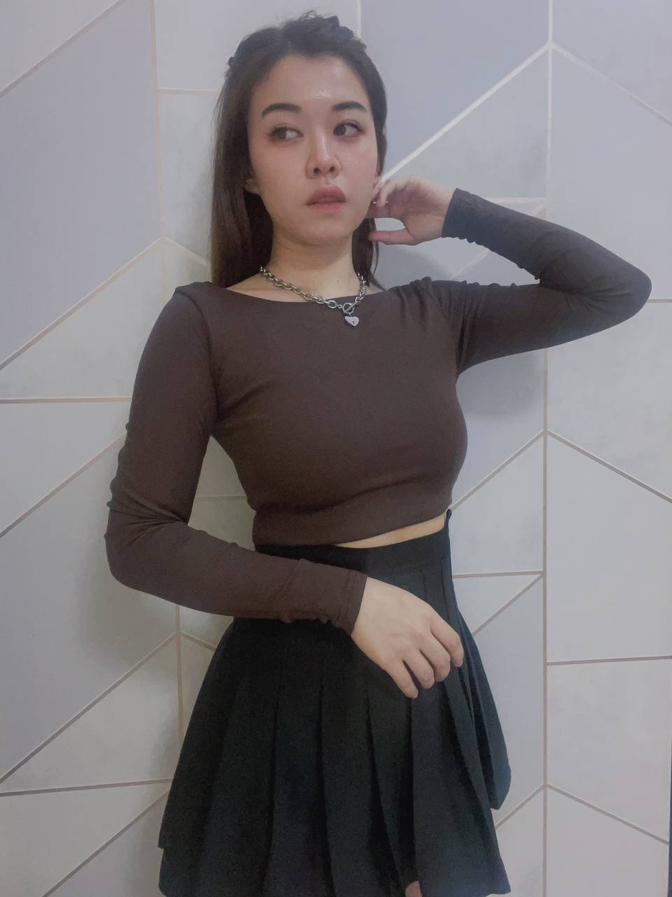 Long Sleeved Low U-Neck Crop Top (2 Colours)