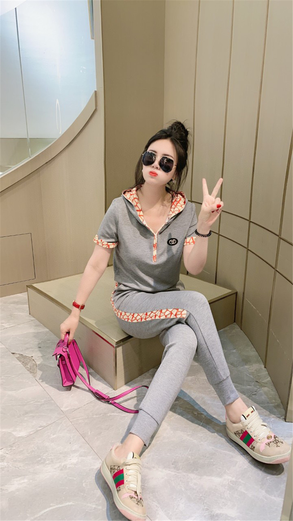 GUCCI ハイバージョン レディーススーツ S -XLG1350190