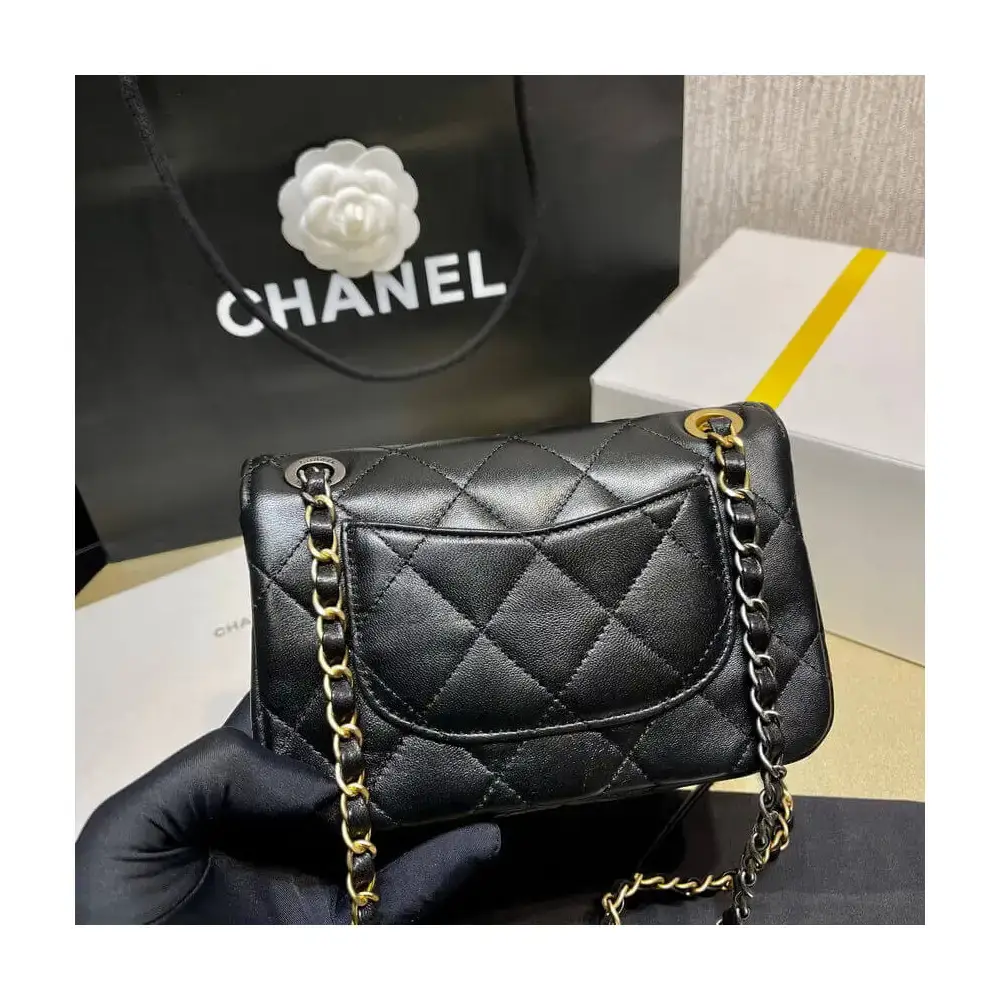 【入手困難】25ANS雑誌掲載！中条あやみ愛用CHANEL PEARLS CHARMS MINI FLAP BAG AS2978 870483