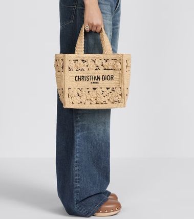 Dior トートバッグ 【新作大人気！】  DIOR BOOK TOTE スモールバッグ　ラフィア(4)