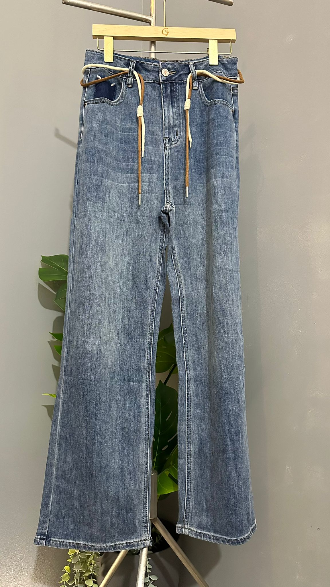 (D1303)Blue Jeans