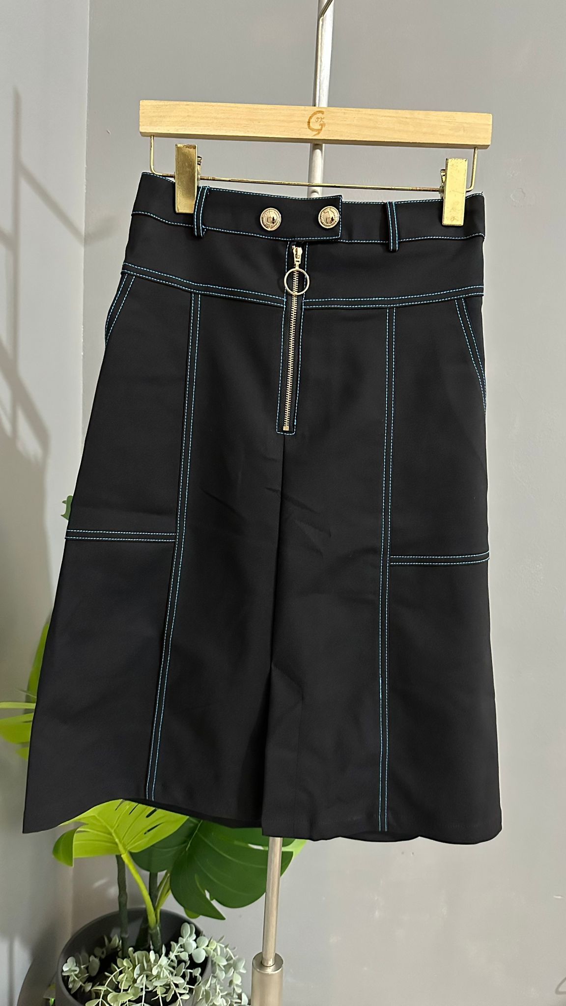 *STAR BUY* (D1331)Skirt