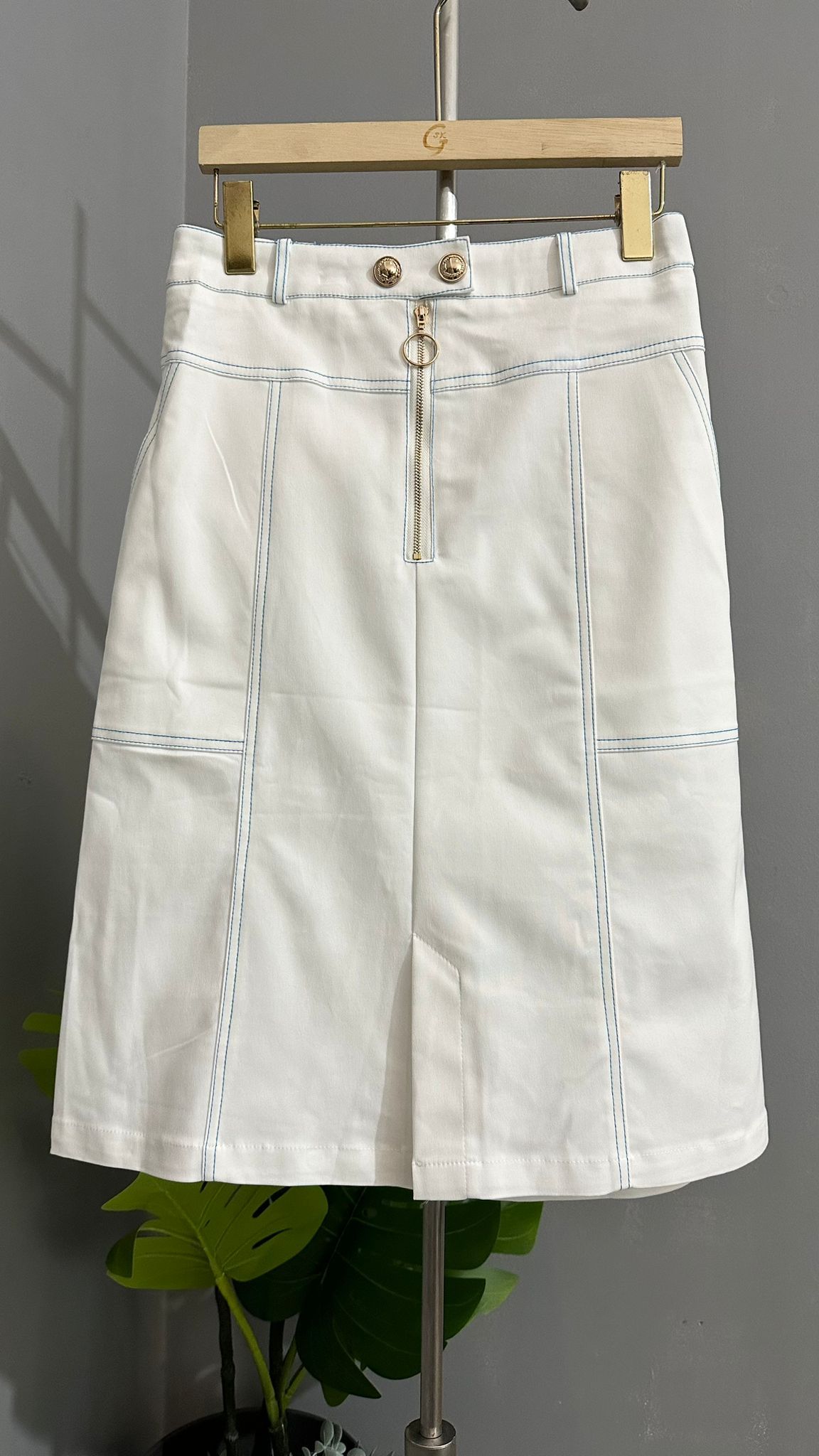 *STAR BUY* (D1331)Skirt