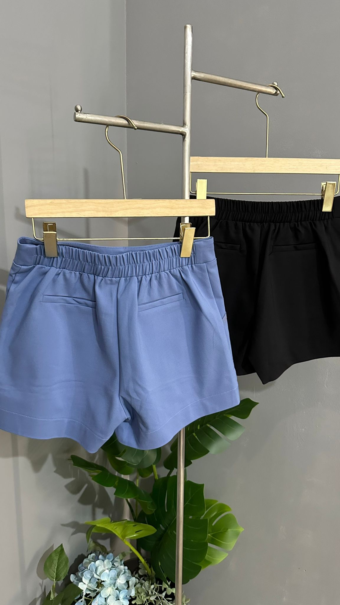*STAR BUY* (D1339)Shorts