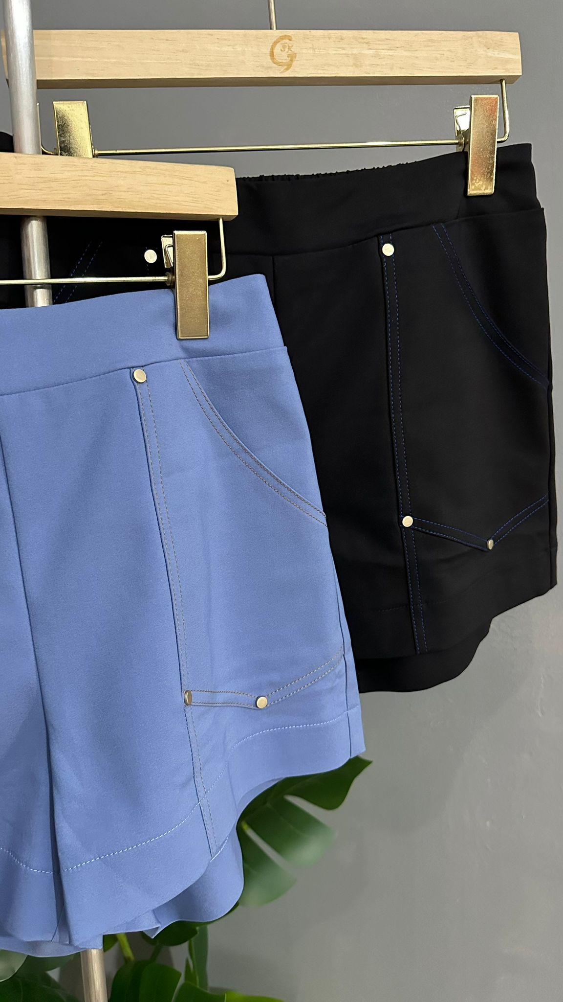 *STAR BUY* (D1339)Shorts